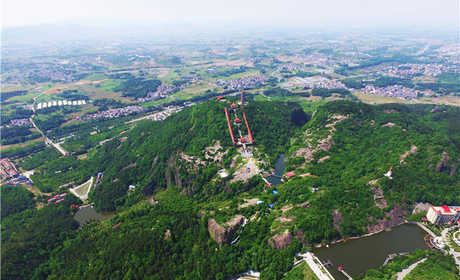 仅10元，享原价25元的【黄石】大泉沟景区儿童门票。小雷山景区以旅游观光、养老养生为主题,景区内自然景观独具魅力。山上奇松怪石，胜景纷呈，石城、石炮、石浪、石狮别具一格；石屋、石床、石棺、石松鬼斧神工